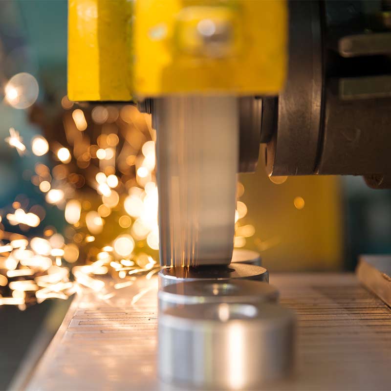 Produzione utensili e stampi per presse e punzonatrici | AMG Tools